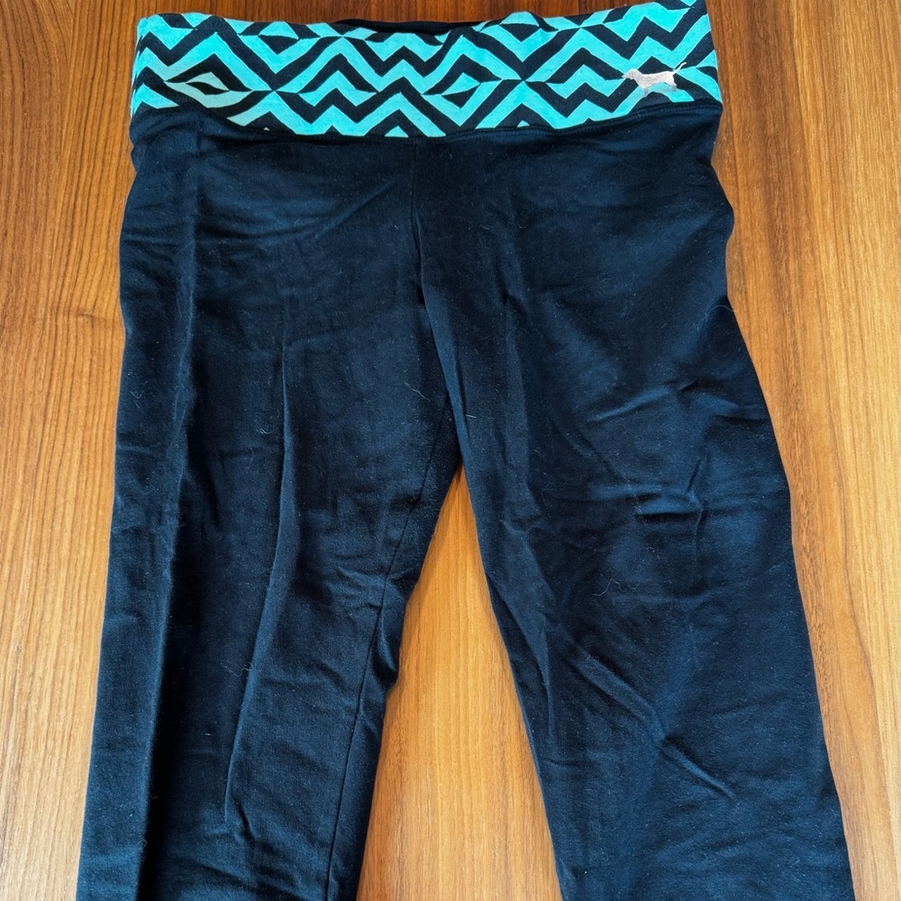 Victoria's Secret Black Yoga Cropped Pants